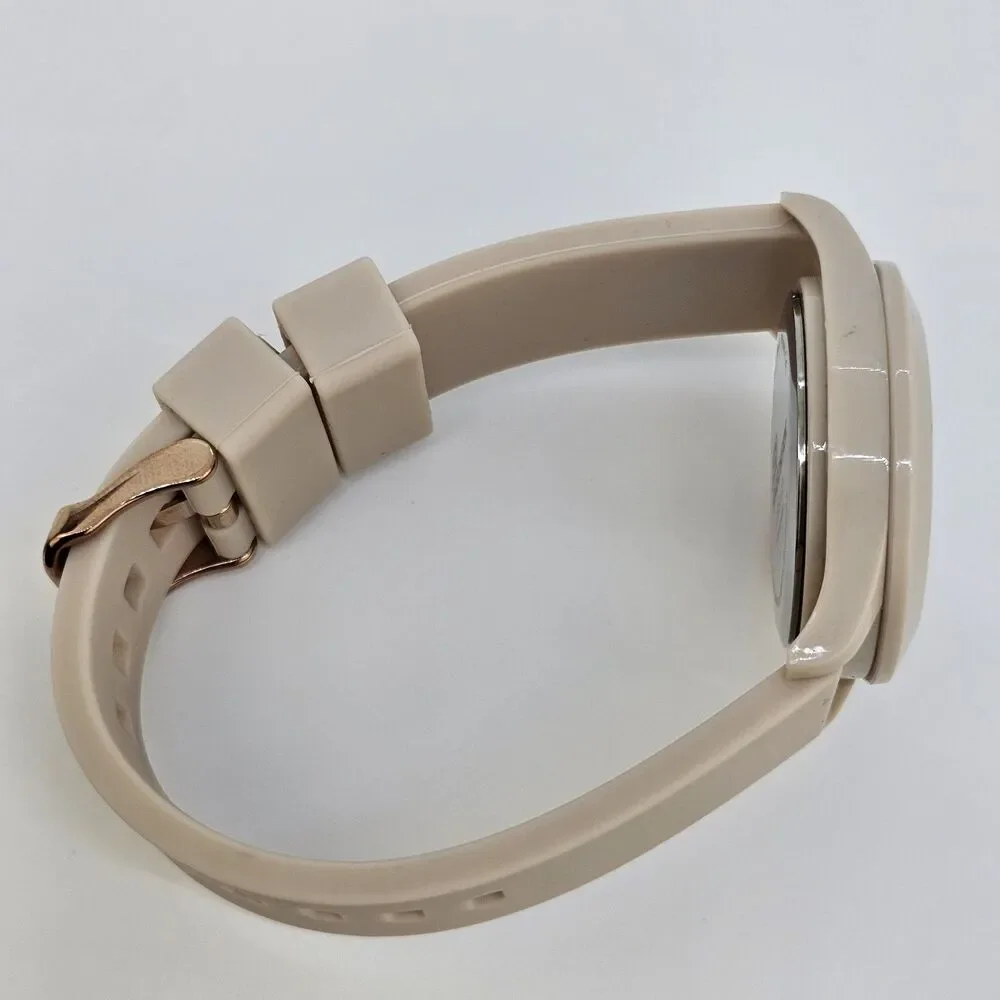 Sketchers Women's‎ Watch 40MM Beige Dial Beige Plastic Bands New Battery